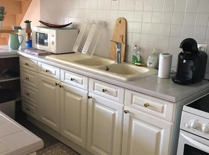 Appartement Studio Quartier Gouttridos Avec Vue Sur Le Lac